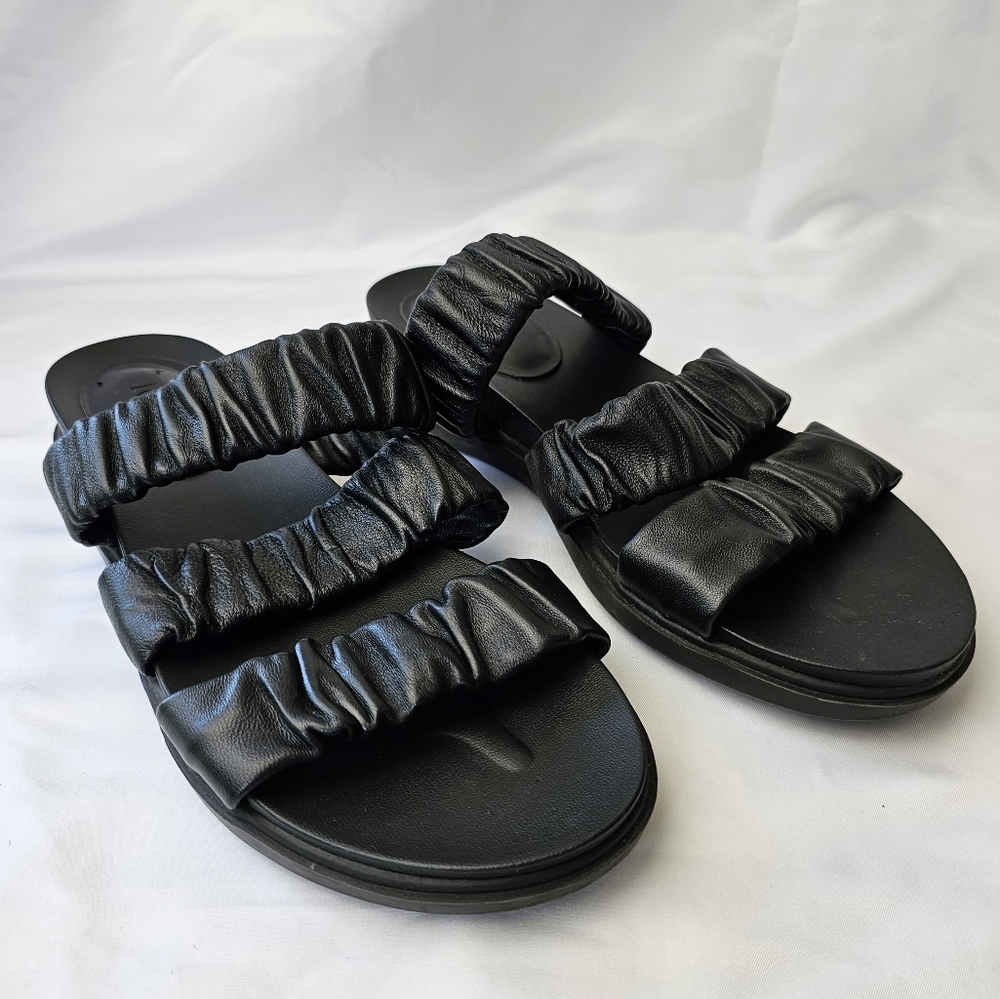 Logo Lori Goldstein Black Leather Triple Strap Chloe Slide Sandal 9M